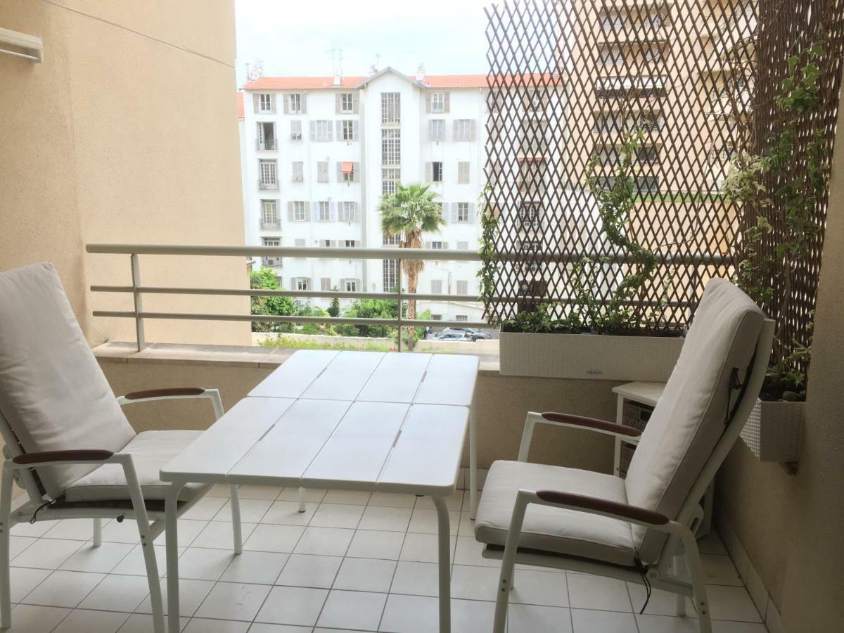 Quiet Flat Next To The Beach Nice Bagian luar foto